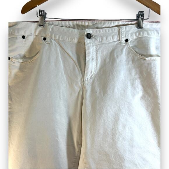 TALBOTS Heritage Ivory Boot Cut Jeans with brown hardware SZ 20WP - Picture 4 of 15